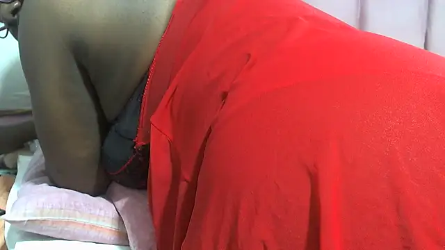 Snapshot of brownsugahxx chatting on 12-01-25, 05:56 brownsugahxx online show from 12-01-25, 05:56