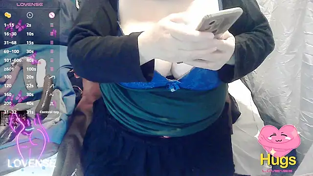 Snapshot of tatli_bela chatting on 02-18-25, 01:54 tatli bela online show from 02-18-25, 01:54