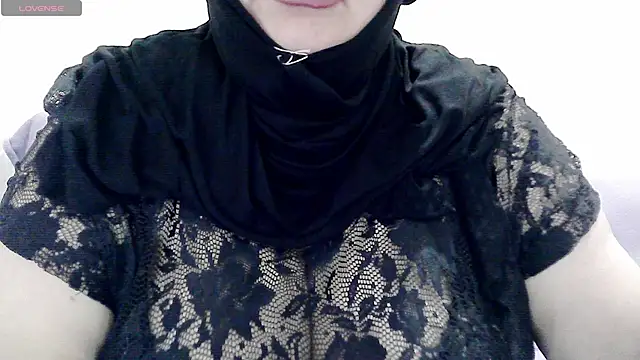 Snapshot of tatli_bela chatting on 11-30-25, 12:03 tatli bela online show from 11-30-25, 12:03