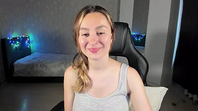 EllaFresh online show from 06-28-26, 04:02