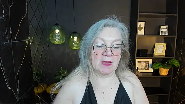 NataliMellow online show from 04-28-26, 01:16