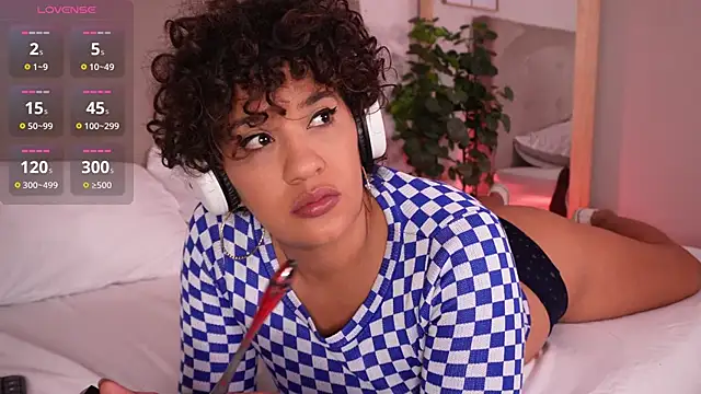 cinnamon afrodit online show from 09-10-25, 07:47