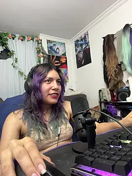 VaioletUwU online show from 03-30-26, 03:29