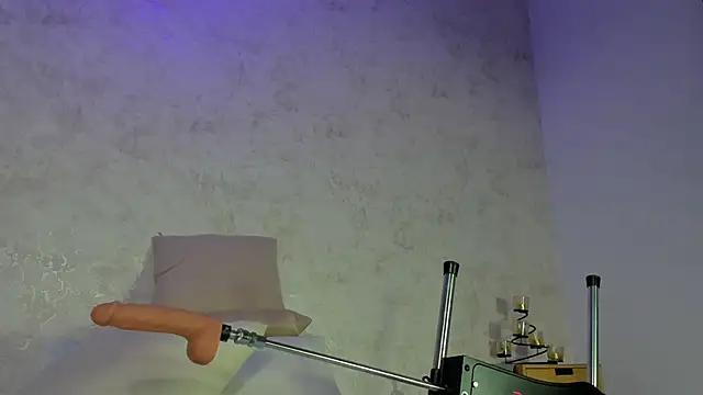 cristinapuerta  online show from 04-26-26, 11:30