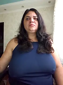 littleRikka online show from 10-08-25, 07:17