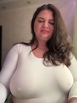 littleRikka online show from 11-24-25, 10:48