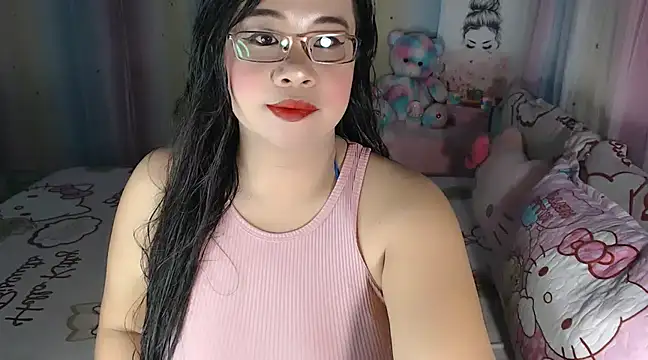 hersheykisses07 online show from 02-15-25, 08:22