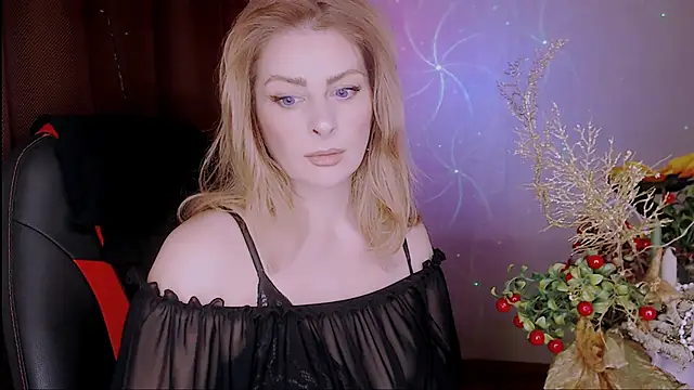 Snapshot of Eleonores chatting on 02-06-25, 05:14 Eleonores online show from 02-06-25, 05:14