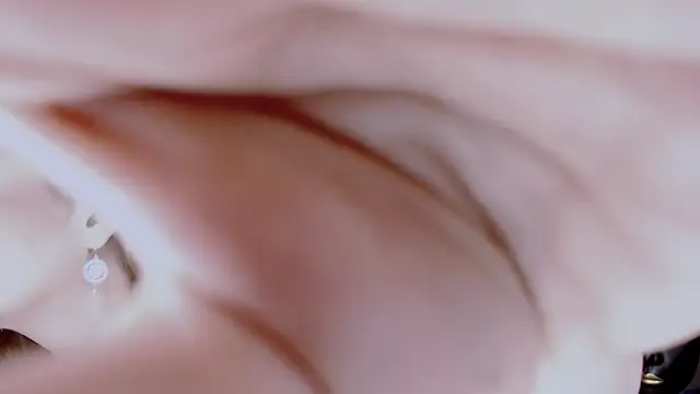 Snapshot of Eleonores chatting on 11-28-25, 05:21 Eleonores online show from 11-28-25, 05:21