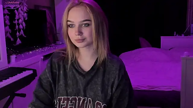 MaryDreaminess online show from 01-31-25, 10:52