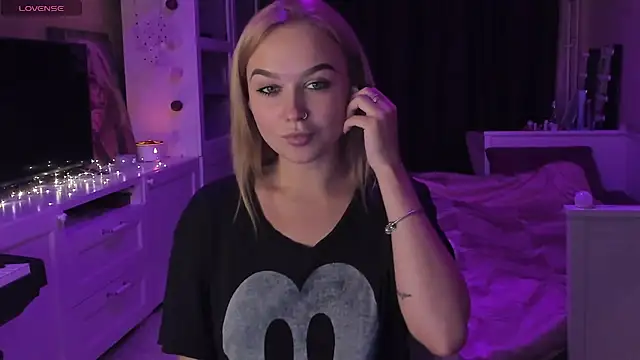 MaryDreaminess online show from 03-11-25, 07:36