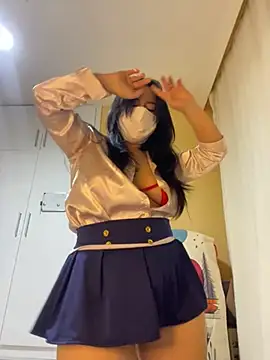 White-Petite online show from 03-06-26, 08:27