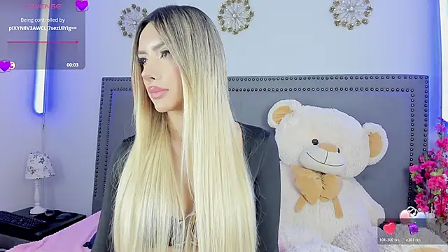 Snapshot of ale_lovee chatting on 04-21-26, 01:42 ale lovee online show from 04-21-26, 01:42