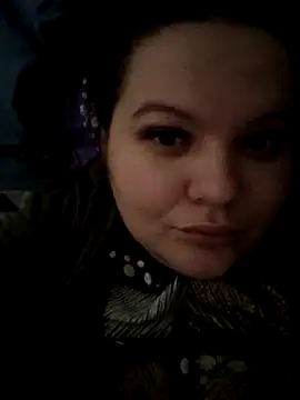 Snapshot of KateLuno chatting on 12-19-24, 10:34 KateLuno online show from 12-19-24, 10:34