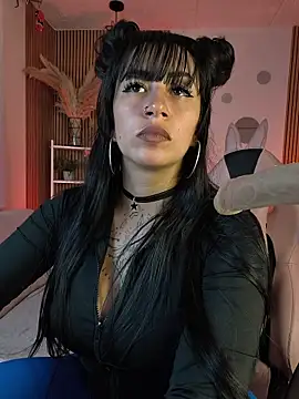 Tattooed spittingdoll online show from 10-31-25, 12:33