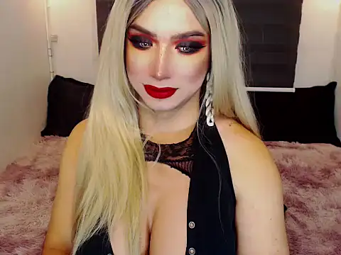 HugeCockDominantXxX online show from 04-18-26, 07:07