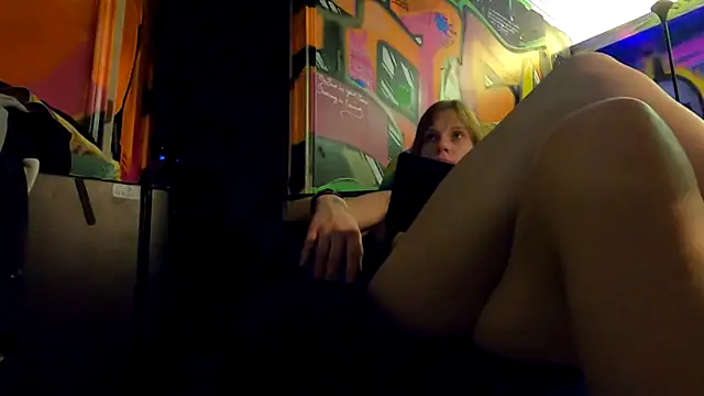 Snapshot of TheDaisyChaos chatting on 02-27-25, 07:55 TheDaisyChaos online show from 02-27-25, 07:55