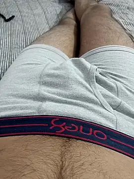 Snapshot of Babyucum4me chatting on 11-13-25, 05:56 Babyucum4me online show from 11-13-25, 05:56