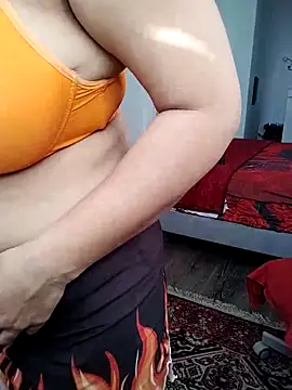 Snapshot of HotSpicyGujju chatting on 02-23-25, 10:17 HotSpicyGujju online show from 02-23-25, 10:17