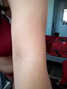 Snapshot of HotSpicyGujju chatting on 02-26-25, 12:47 HotSpicyGujju online show from 02-26-25, 12:47