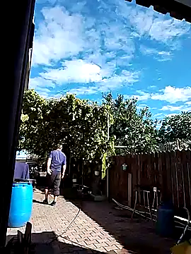 Snapshot of sarpe4 chatting on 10-05-25, 10:57 sarpe4 online show from 10-05-25, 10:57