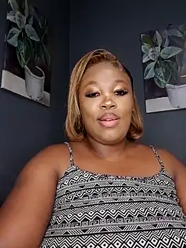 SWEETDOLLY29XX online show from 10-28-25, 05:48