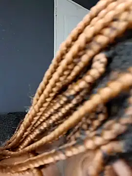 SWEETDOLLY29XX online show from 03-31-26, 01:40