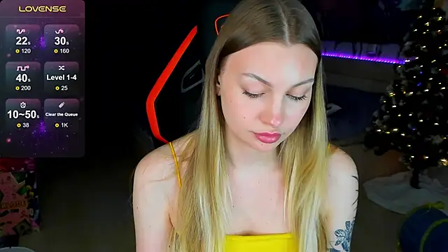 Snapshot of BiMolly chatting on 02-01-26, 04:49 BiMolly online show from 02-01-26, 04:49