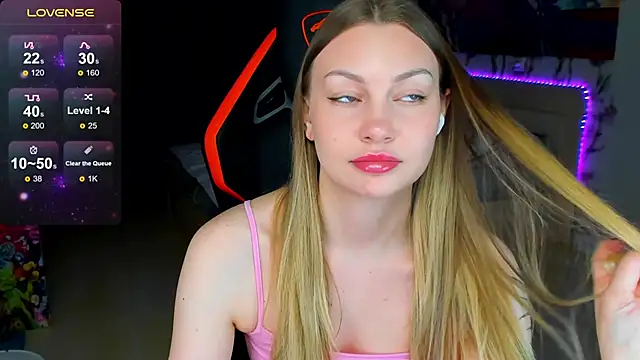 Snapshot of BiMolly chatting on 02-27-26, 06:30 BiMolly online show from 02-27-26, 06:30