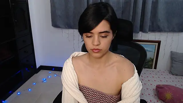 mia collins x online show from 05-31-26, 01:58