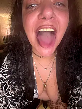 PichyPrettyPussy online show from 11-20-25, 07:46