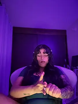 Snapshot of Naiara_sex chatting on 11-19-25, 06:02 Naiara sex online show from 11-19-25, 06:02