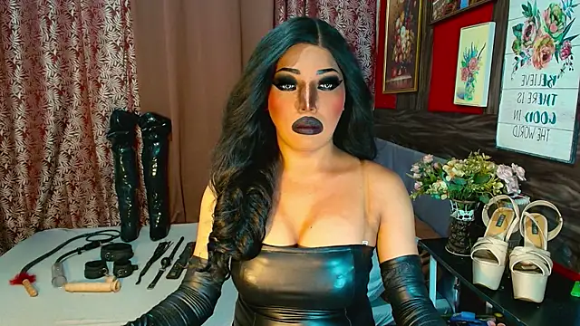 trixxielicious online show from 07-16-26, 06:58