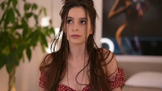 Snapshot of DoviaClaire chatting on 11-15-25, 07:27 DoviaClaire online show from 11-15-25, 07:27