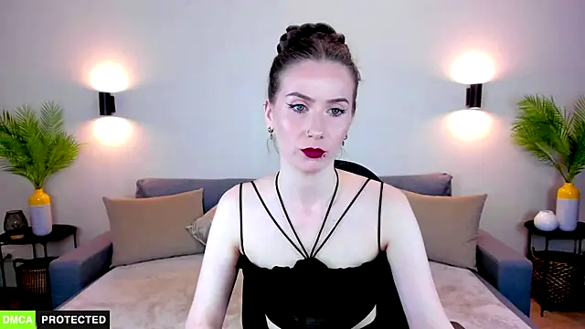 Snapshot of TheWoman__ chatting on 05-21-26, 10:44 TheWoman online show from 05-21-26, 10:44
