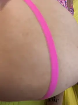 Snapshot of Bull8 chatting on 12-03-25, 12:14 Bull8 online show from 12-03-25, 12:14