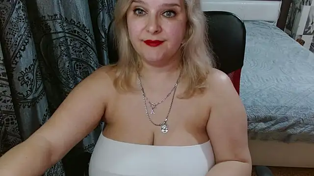 Boolochka online show from 04-22-26, 07:26