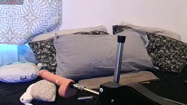 Snapshot of TsSnailGirl69 chatting on 01-30-25, 11:02 TsSnailGirl69 online show from 01-30-25, 11:02