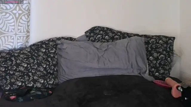 Snapshot of TsSnailGirl69 chatting on 03-12-25, 07:49 TsSnailGirl69 online show from 03-12-25, 07:49