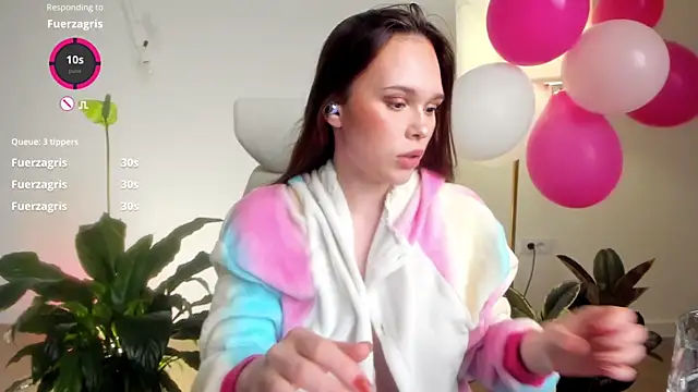 Snapshot of Pokemeboy chatting on 03-05-25, 06:56 Pokemeboy online show from 03-05-25, 06:56