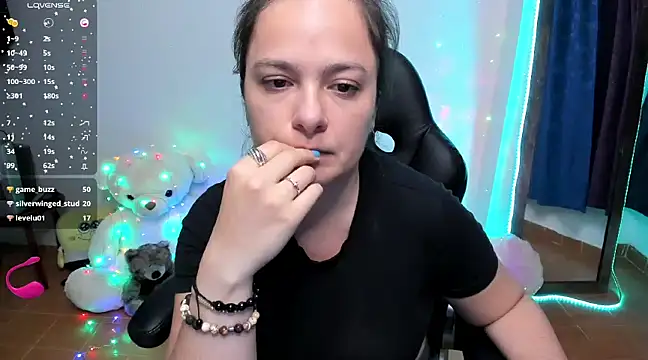 Snapshot of angelaagomez chatting on 01-31-25, 04:03 angelaagomez online show from 01-31-25, 04:03