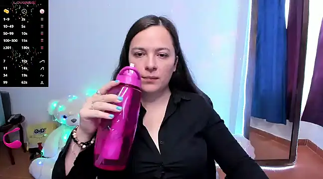 Snapshot of angelaagomez chatting on 02-05-25, 05:20 angelaagomez online show from 02-05-25, 05:20