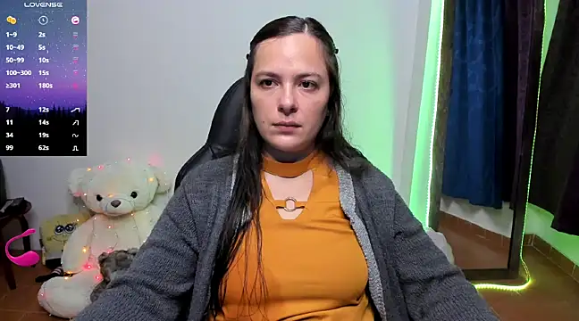 Snapshot of angelaagomez chatting on 02-12-25, 12:58 angelaagomez online show from 02-12-25, 12:58