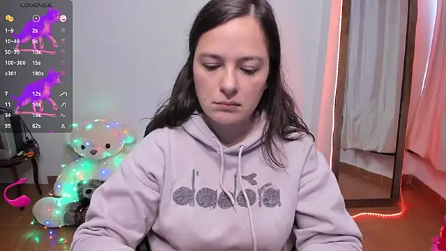 Snapshot of angelaagomez chatting on 09-20-25, 10:00 angelaagomez online show from 09-20-25, 10:00