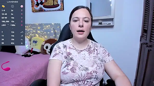 Snapshot of angelaagomez chatting on 11-18-25, 06:56 angelaagomez online show from 11-18-25, 06:56