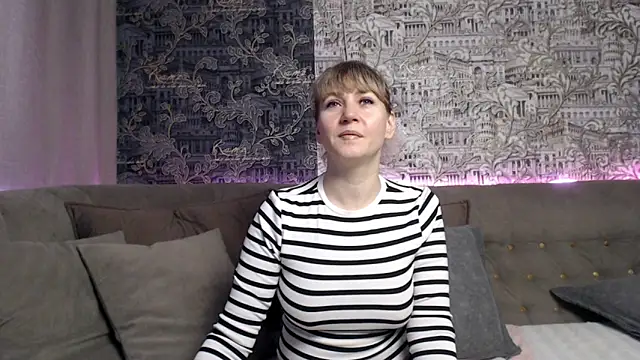 mandy foxxx online show from 12-20-25, 08:54