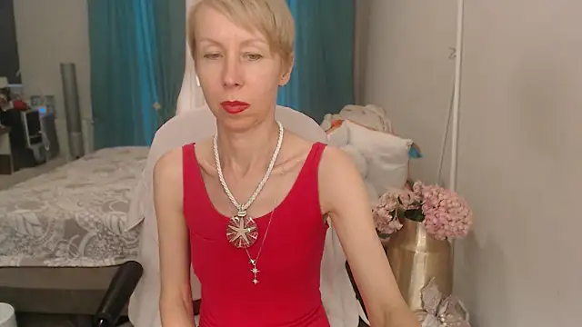 Snapshot of LuxuryNika chatting on 07-01-26, 02:18 LuxuryNika online show from 07-01-26, 02:18