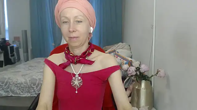 Snapshot of LuxuryNika chatting on 07-15-26, 02:22 LuxuryNika online show from 07-15-26, 02:22