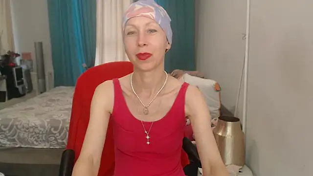 Snapshot of LuxuryNika chatting on 07-16-26, 03:07 LuxuryNika online show from 07-16-26, 03:07