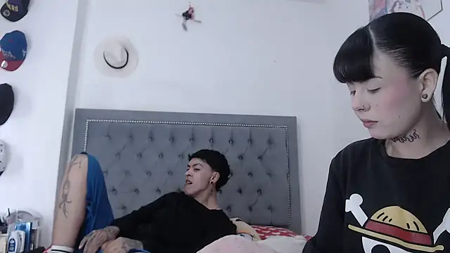 dulce maria x online show from 09-28-25, 11:37